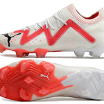 Chuteira Campo Puma Future Ultimate FG Branca e Rosa "Breakthrought Pack"