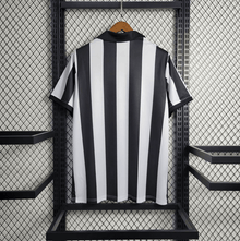 Camiseta del 130.º aniversario del Newcastle 23/24