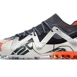 Chuteira Society Puma Future Ultimate MG Branca e Laranja "Astronaut Pack"