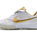 Chuteira Society Nike Retrô Tiempo Legend 7 Elite TF Branca e Dourado R10
