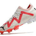Chuteira Campo Puma Future Ultimate FG Branca e Rosa "Breakthrought Pack"