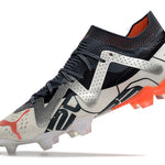 Chuteira Campo Puma Future Ultimate FG Branca, Prata e Laranja "Astronaut Pack"