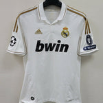 Camiseta local del Real Madrid 2004/05