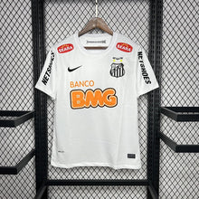 Camiseta local del Santos 2013