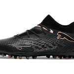 Chuteira Society Puma Future 7 MG Preta e Bronze "Eclipse Pack"