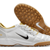 Chuteira Society Nike Total 90 TF Branca e Dourada