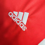 Benfica Local 04/05