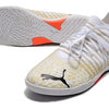 Chuteira Futsal Puma Future Z 1.3 IC Branca e Rosa "Liberty"