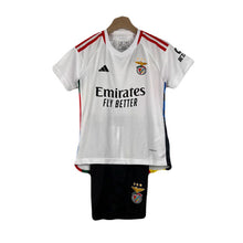 Kit infantil del Benfica 23/24