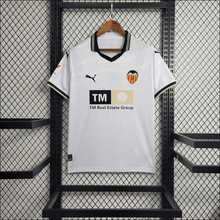 Camiseta local del Valencia 2023/24
