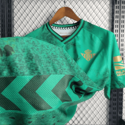 Camiseta local del Betis 2023/24