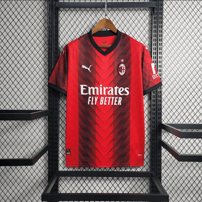 Camiseta local del AC Milan 2023/24