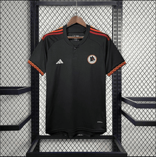 Camiseta local de la Roma 2023/24