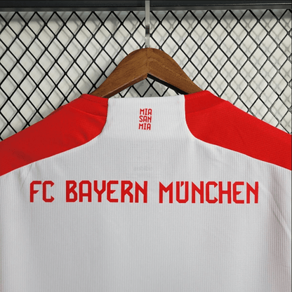 Camiseta local del Bayern Múnich 23/24
