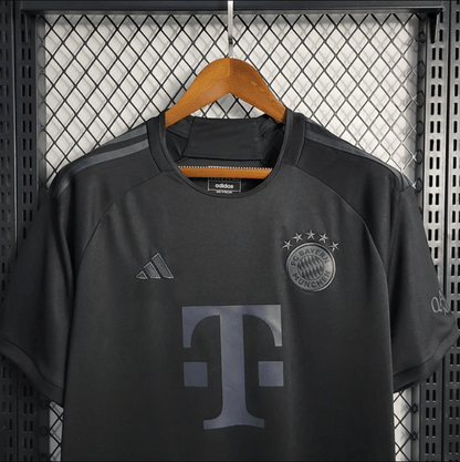 Camiseta del Bayern Múnich 23/24