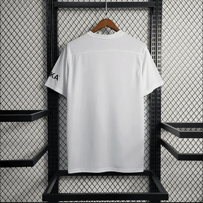 Camiseta local del Frankfurt 2023/24
