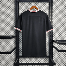 Camiseta local del Frankfurt 2023/24