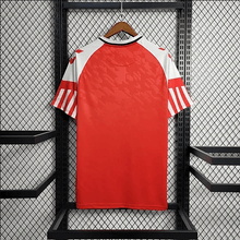 Camiseta local de Dinamarca 2022