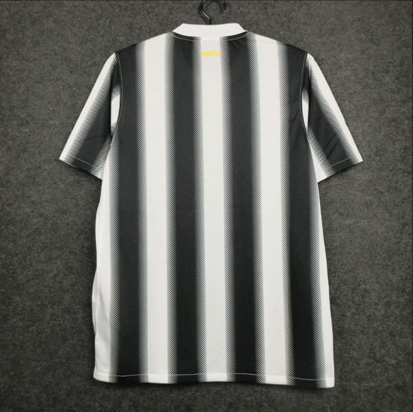 Juventus 2011/12 Local