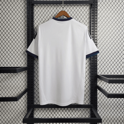Camiseta local del Real Madrid 12/13