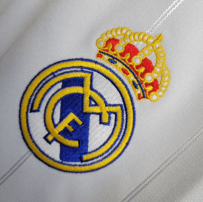 Camiseta local del Real Madrid 12/13