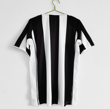 Camiseta local de la Juventus 2004/05