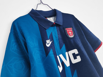 Camiseta de visitante del Arsenal 95/96