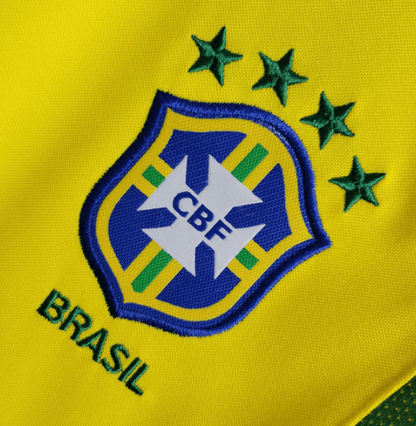 Camiseta de local de Brasil 2002