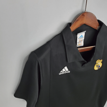 Camiseta de visitante del Real Madrid 2002/03