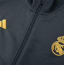 Chándal con chaqueta del Real Madrid
