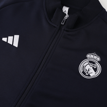 Chándal con chaqueta del Real Madrid