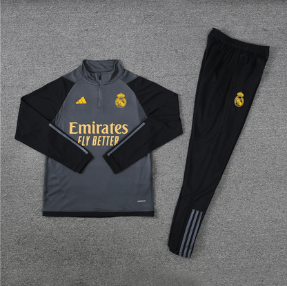 Camiseta de media cremallera del Real Madrid