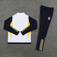 Camiseta de media cremallera del Real Madrid