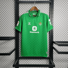 Camiseta local del Betis 2023/24