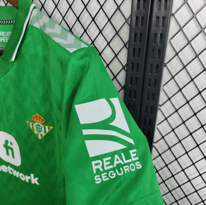Camiseta local del Betis 2023/24