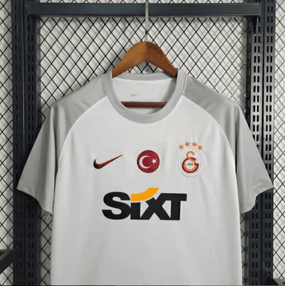 Camiseta local del Galatasaray 2023/24