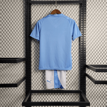 Kit local para niños del Manchester City 23/24