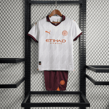 Kit infantil del Manchester City 23/24