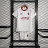 Kit infantil del Manchester United 23/24