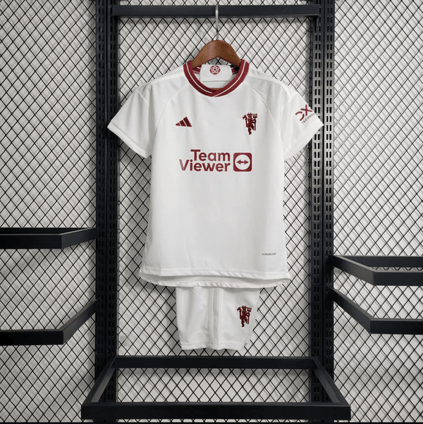 Kit infantil del Manchester United 23/24