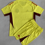 Kit infantil del Manchester United 23/24