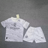 Kit infantil del Manchester City 23/24