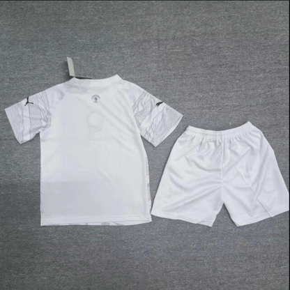Kit infantil del Manchester City 23/24