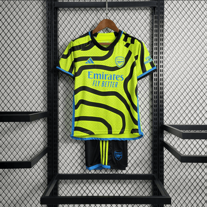 Kit infantil del Arsenal 23/24
