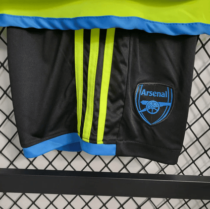 Kit infantil del Arsenal 23/24