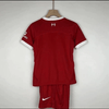Kit local infantil del Liverpool 23/24