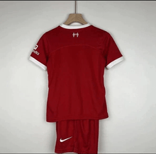 Kit local infantil del Liverpool 23/24