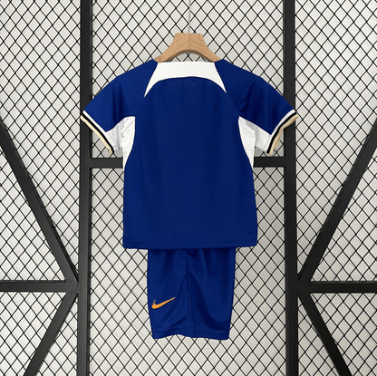 Kit local infantil del Chelsea 23/24