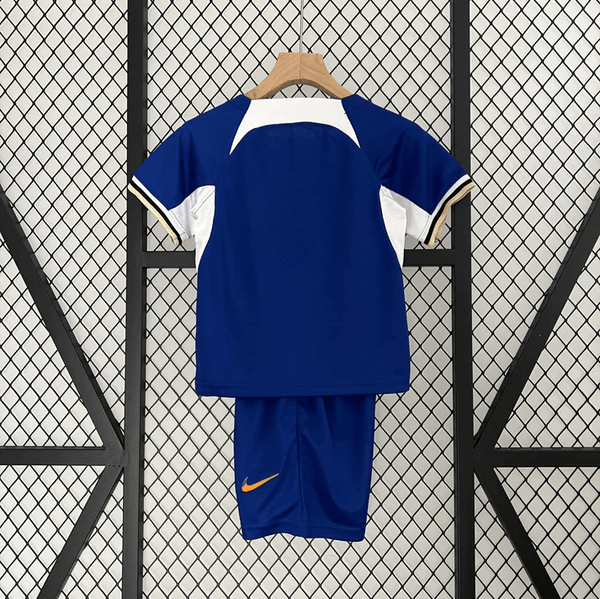 Kit local infantil del Chelsea 23/24