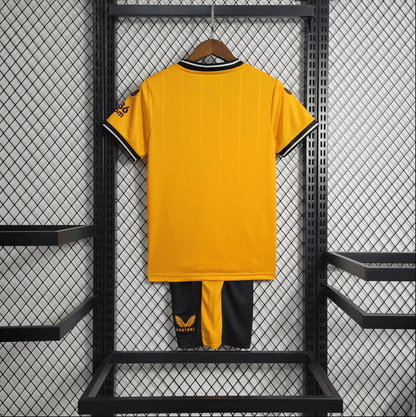 Kit infantil del Wolverhampton 2023/24